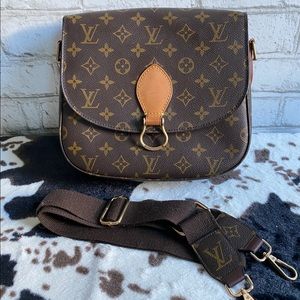 ✨SOLD✨ St. Cloud GM with Upcycled Nylon Strap